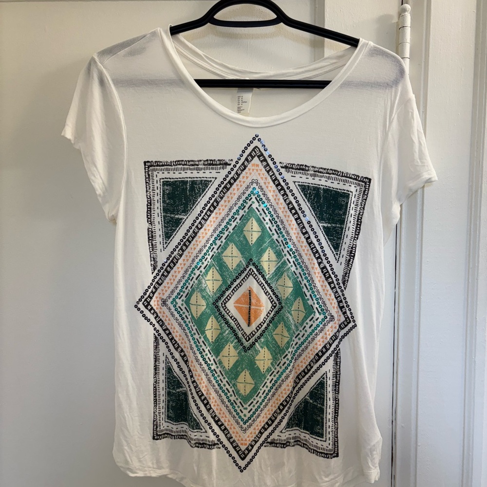 H&M White Tee with Colorful Diamond Pattern